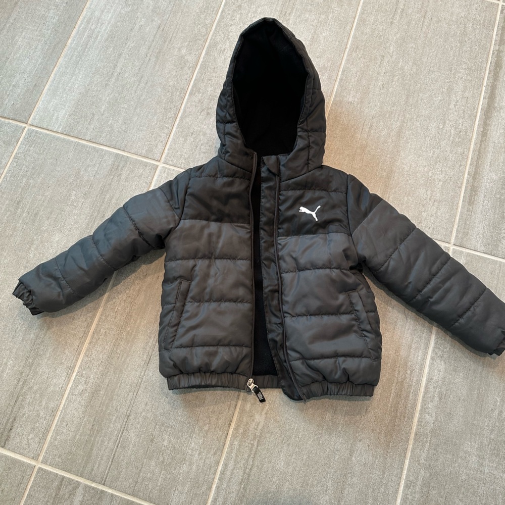 Puma Boys Size 5 Black/Gray With White Logo Puffer Winter Coat